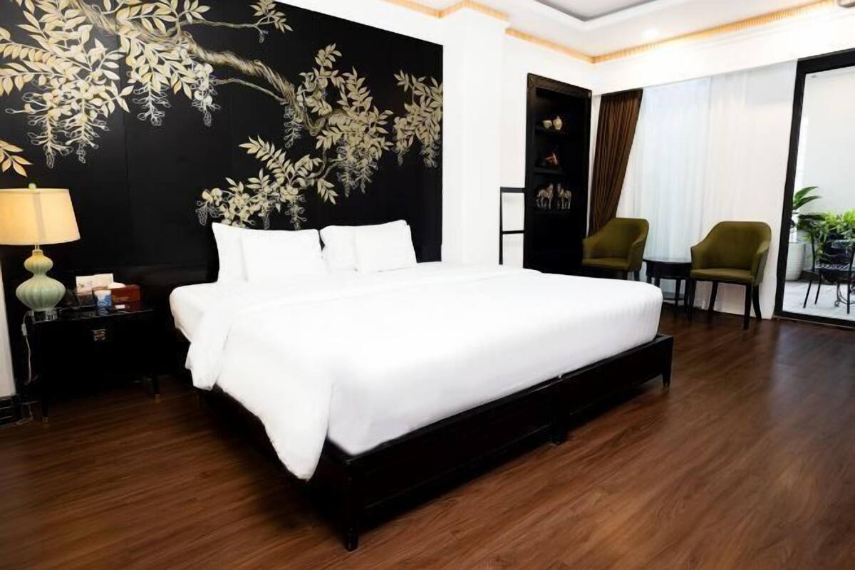 Frigobar, cofres nos quartos, cortinas blackout