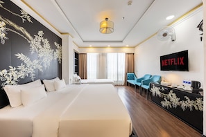 Phòng dành cho gia đình | Minibar, két bảo mật tại phòng, màn/rèm cản sáng