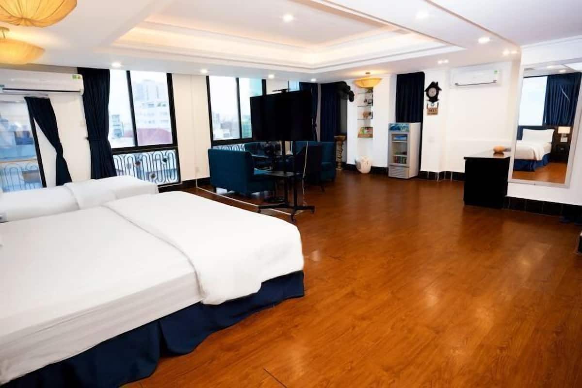 Frigobar, cofres nos quartos, cortinas blackout