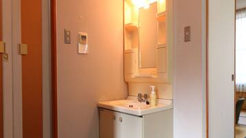 Standard Family Room | Bathroom
