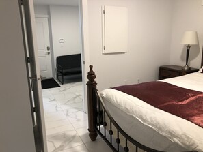 Suite familiale | 1 chambre, rideaux dâobscurcissement, fer et planche Ă repasser