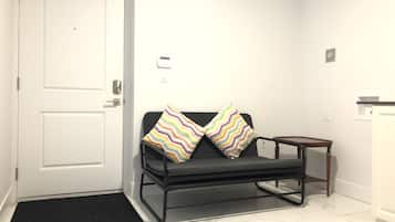 Family Suite | Living room