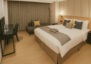 Double Room | Minibar, blackout curtains, soundproofing, free WiFi