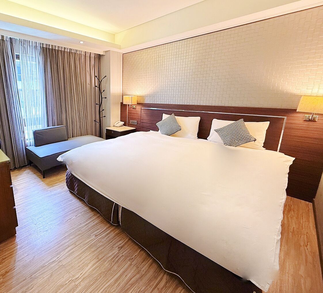 superior double or twin room | minibar, blackout curtains, soundproofing, free wifi