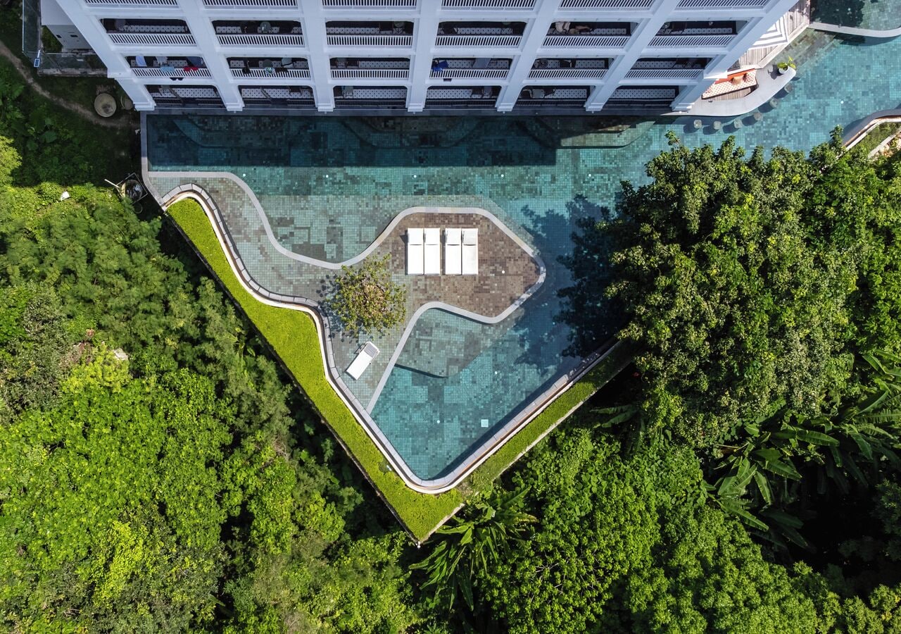 Kamar Deluks, pemandangan kolam renang | Pemandangan balkon