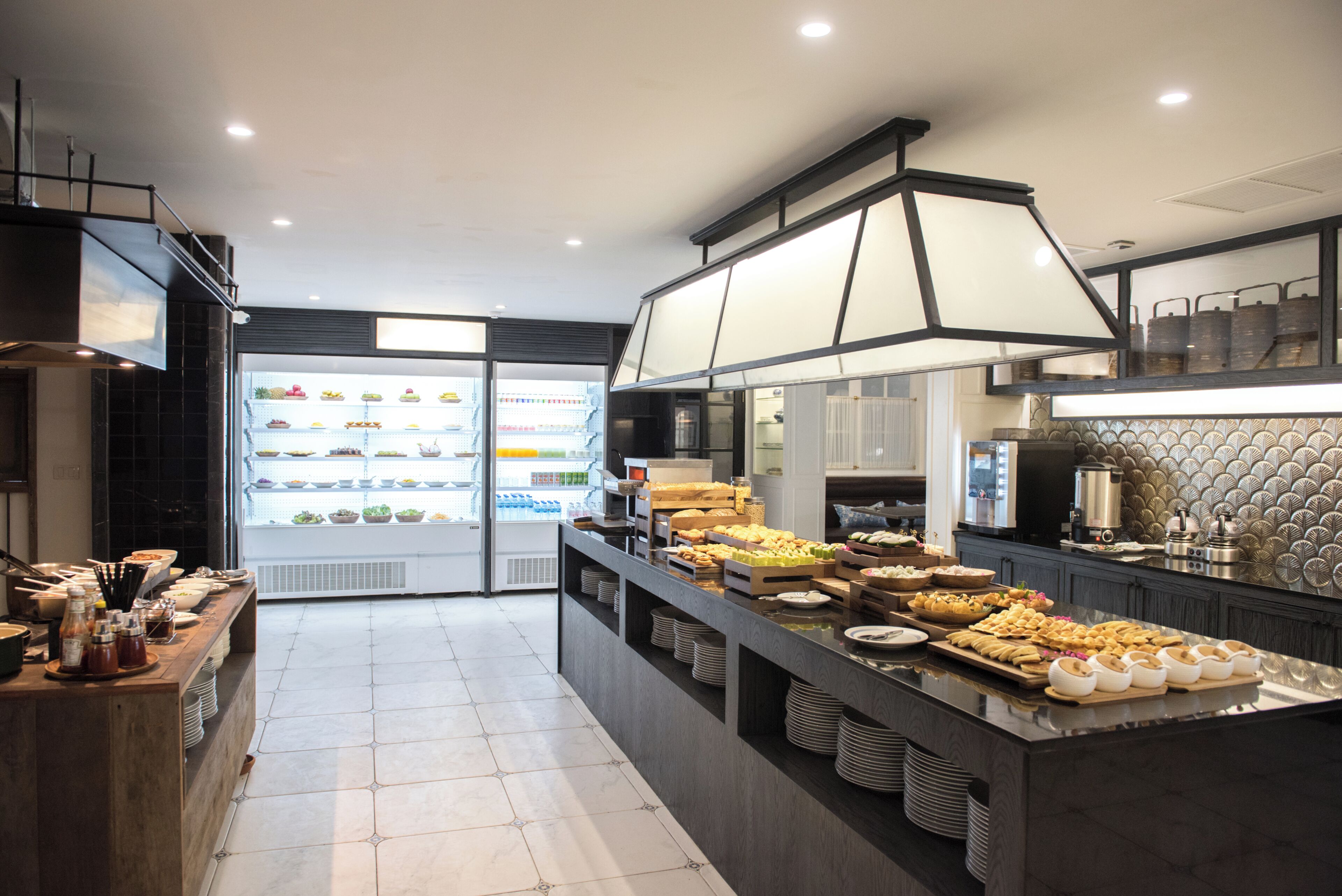 每日供應現點現煮早餐 (每人 THB400)