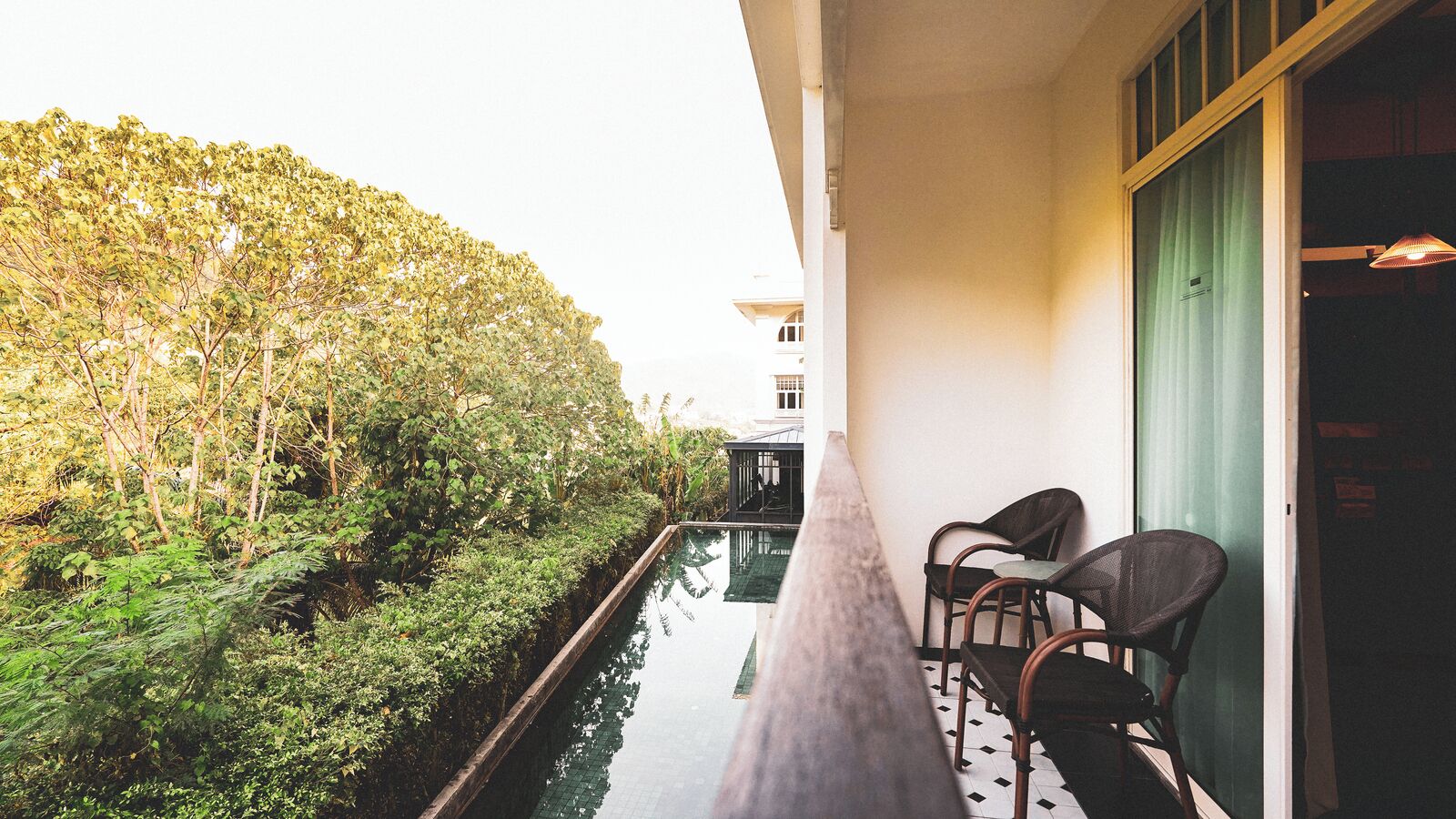 Deluxe Twin Room | Balcony