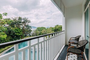 Habitación Deluxe, vista a la alberca | Vista desde la habitación