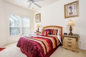 4 Schlafzimmer, Schreibtisch, kostenloses WLAN