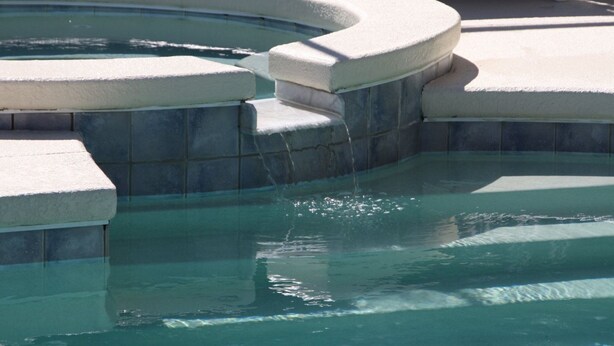Outdoor pool, sun loungers - Stunning 4 bed Villa With own Pool and spa (Davenport)