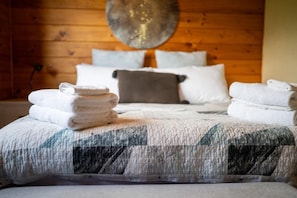 5 habitaciones, tabla de planchar con plancha, cuna de viaje y wifi