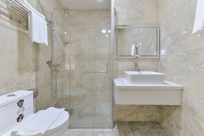 Regadera, regadera tipo lluvia, amenidades de baño gratuitas