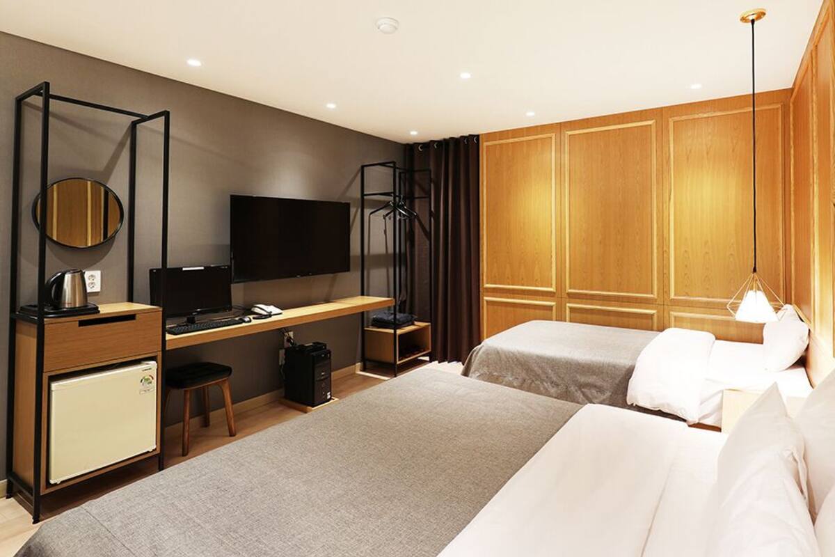 Deluxe Twin Room