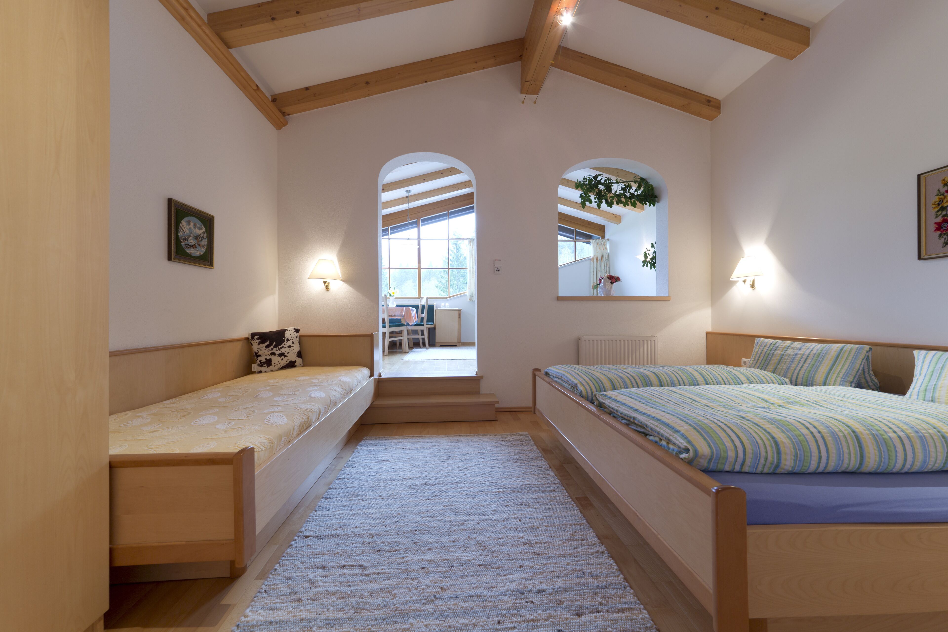 Deluxe Room | Soundproofing, bed sheets