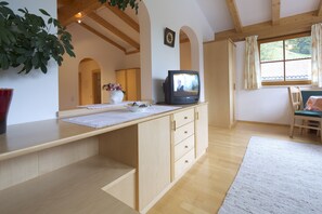 华丽客房 | 起居区 | 电视