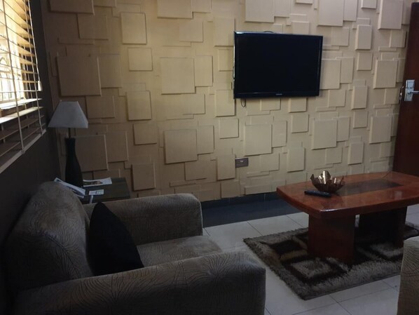 Executive Room | Living area - Hano Hotels And Suites (Port Harcourt)
