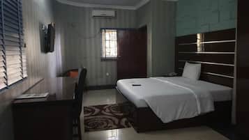 Deluxe-Zimmer | Schreibtisch, laptopgeeigneter Arbeitsplatz, kostenloses WLAN