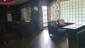 バー (施設内)
