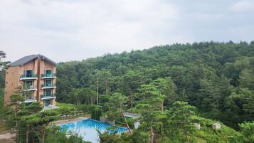 Piscina externa sazonal