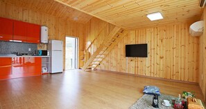 Room (Darak 3) | Living area - Gyeongju Star Darak Pension (Gyeongju)