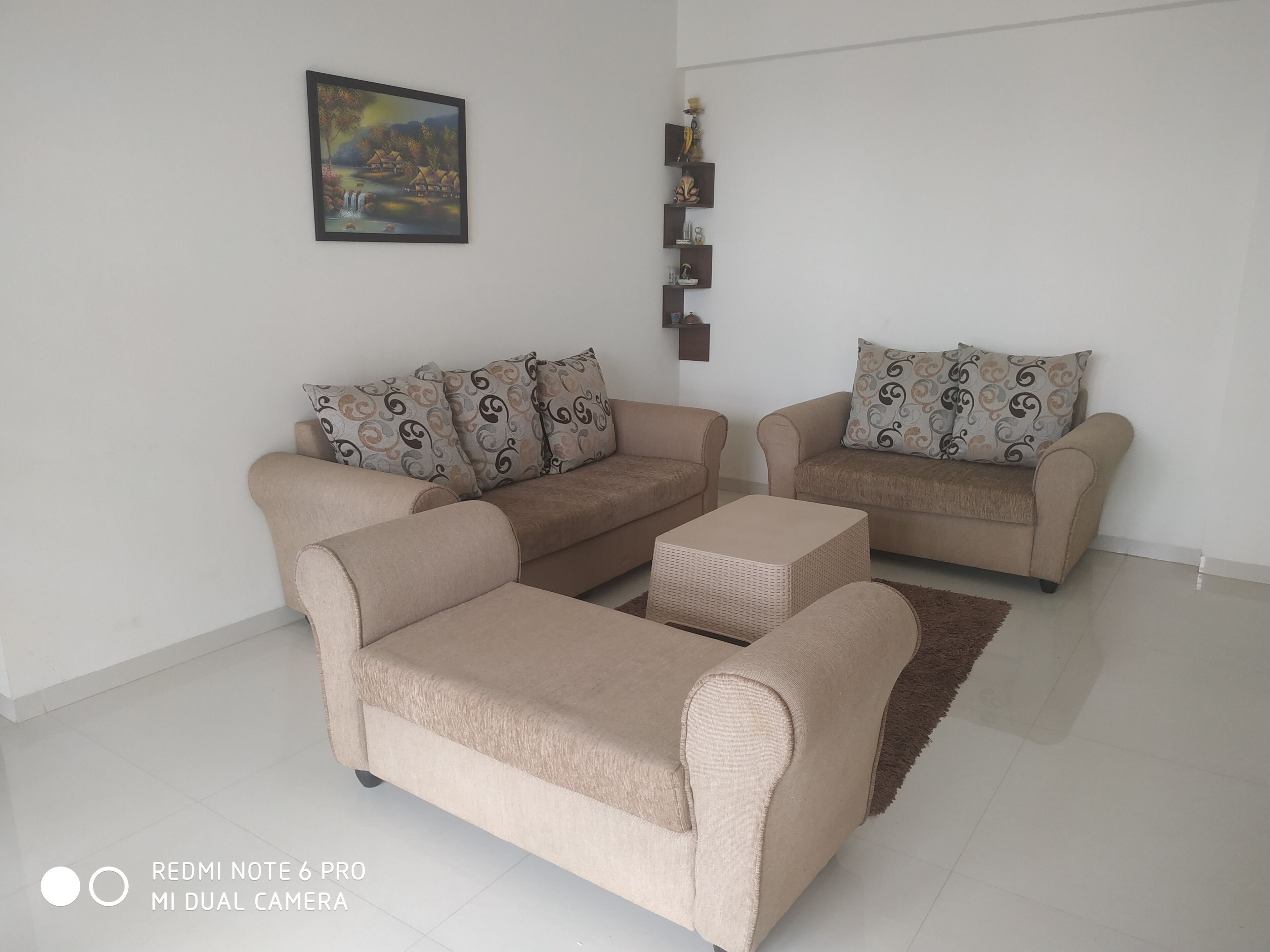 2 Bedroom apartment with balcony.. close to Sula Vinyard