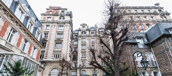 CHARMING APARTMENT 70 m2 located in a private avenue of the 16th arrondissement