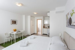 隔音、熨斗/熨板、免费婴儿床、免费 WiFi