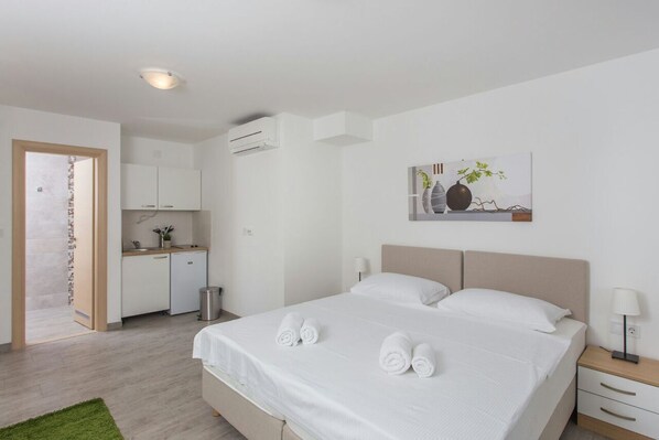 隔音、熨斗/熨板、免费婴儿床、免费 WiFi