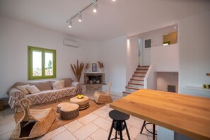 Televisión de pantalla plana, oficina