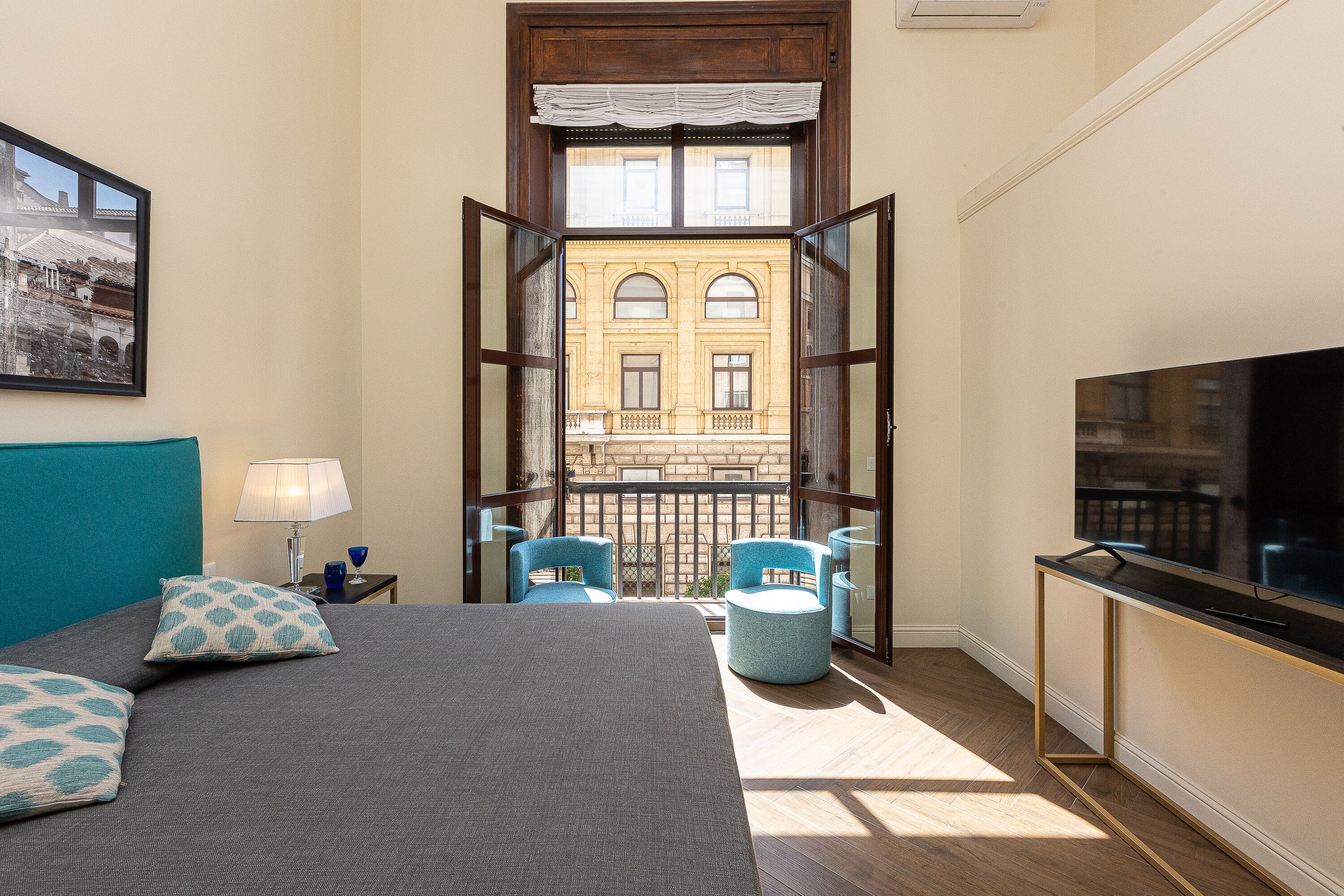 3 bedrooms, iron/ironing board, travel cot, free WiFi