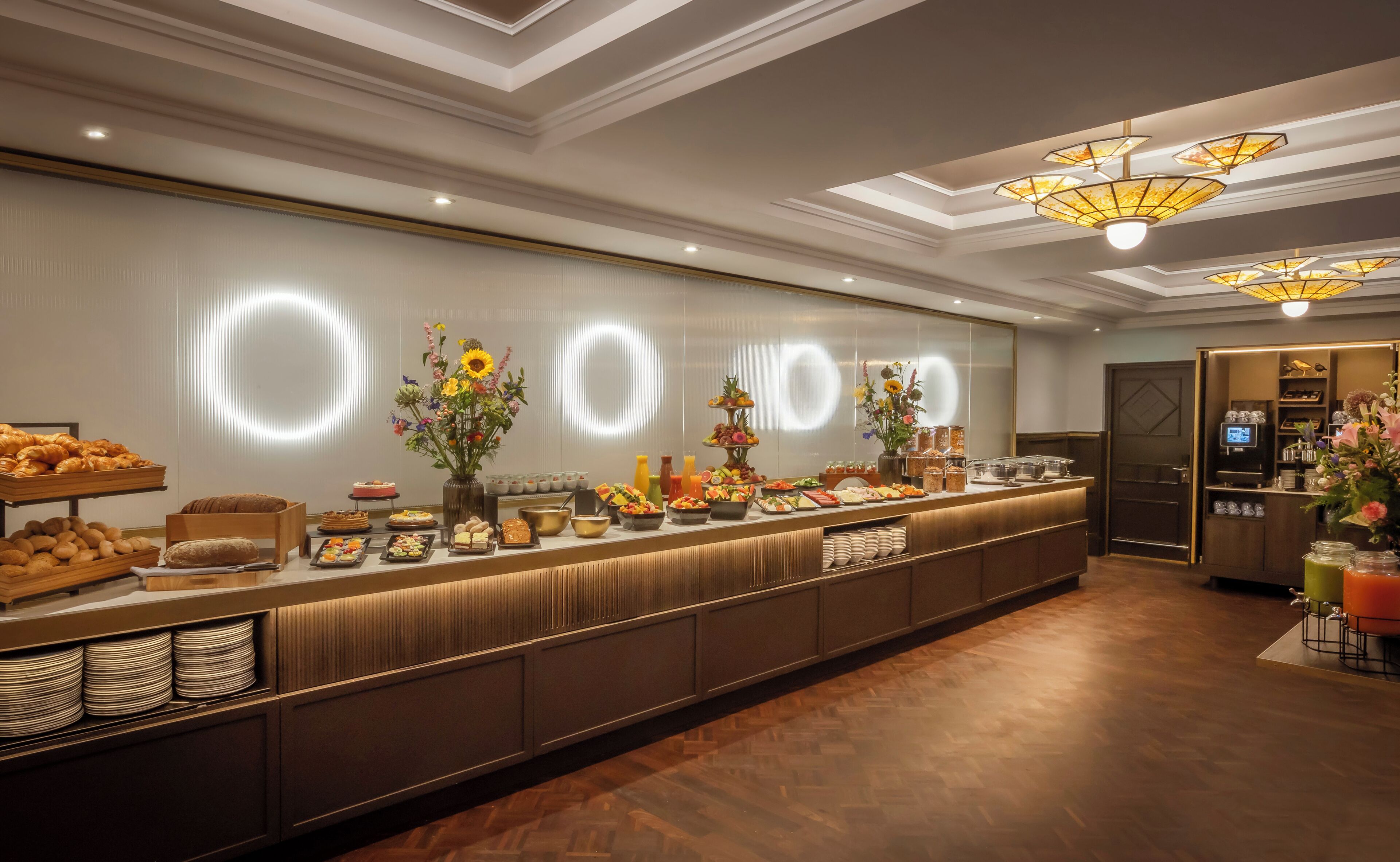 每日供应自助式早餐（需付费）