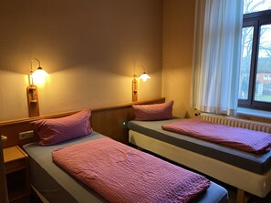 Twin Room | Individually decorated, individually furnished, free WiFi, bed sheets