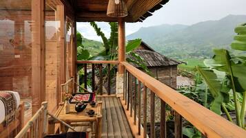 Executive Room, Balcony, Mountain View | Balcony view