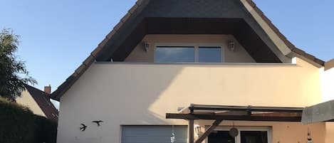 Apartment, 2 Bedrooms, Balcony | Front of property