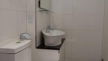 Separate tub and shower, spring water tub, rainfall showerhead