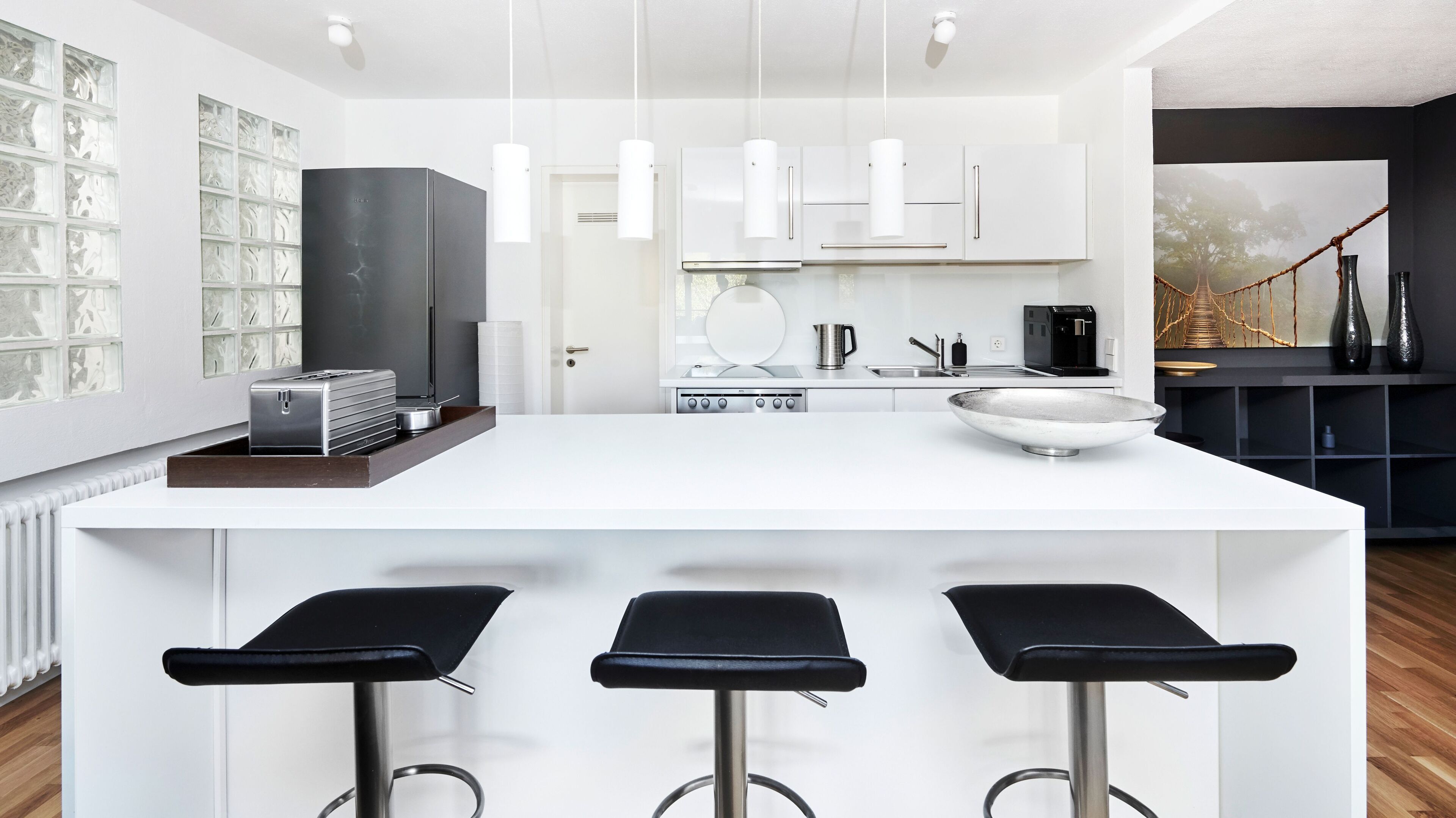 Apartment | Private kitchen | Fridge, oven, stovetop, coffee/tea maker