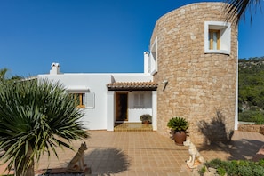 Exterior detail - VILLA CAN COSTA - Private villa with pool & WIFI. Stunning sea views sunset in Cala Vadella beach (Sant Josep de Sa Talaia / San Jose)