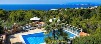 VILLA CAN COSTA - Private villa with pool & WIFI. Stunning sea views sunset in Cala Vadella beach