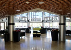 로비 좌석 공간