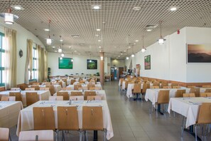 Tägliches inbegriffenes Frühstücksbuffet