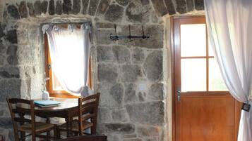 Individually decorated, individually furnished, laptop workspace