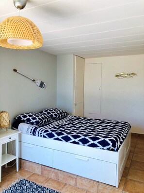5 chambres, bureau, fer et planche à repasser, Wi-Fi gratuit