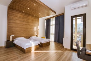 Deluxe Triple Room, Balcony, Mountain View