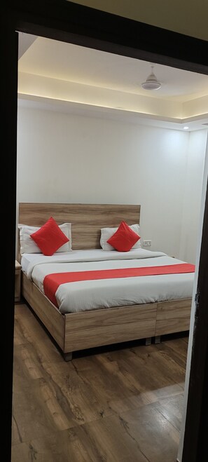 Terrace/patio - Hotel Aerocity Golden (New Delhi)