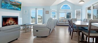 Ocean & Sound Views Beside Rodanthe Pier! Private Pool, Hot Tub & Steps to Beach
