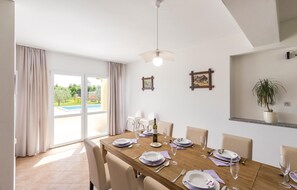 Dining - Amazing home in Marcana with sauna (Marcana)