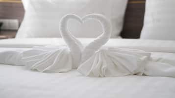 Minibar, una cassaforte in camera, una scrivania, postazione laptop