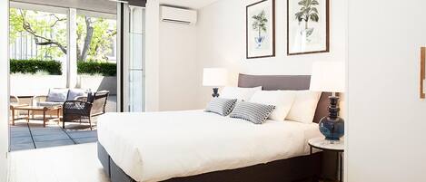 2 bedrooms, desk, iron/ironing board, travel cot