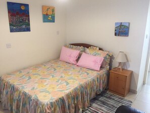 Standard Apartment | Iron/ironing board, free cots/infant beds, free WiFi - Mediterranean Pearl Apartment (Limassol)