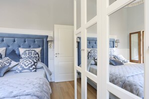 Apartment, 2 Bedrooms | 2 bedrooms, desk, laptop workspace, iron/ironing board - Apartment in the heart of Florence (Florence)